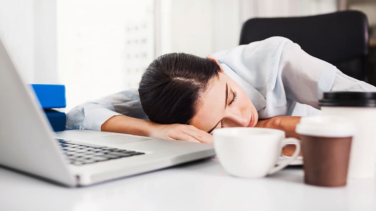 Daytime-Fatigue-Tired-Woman.jpg