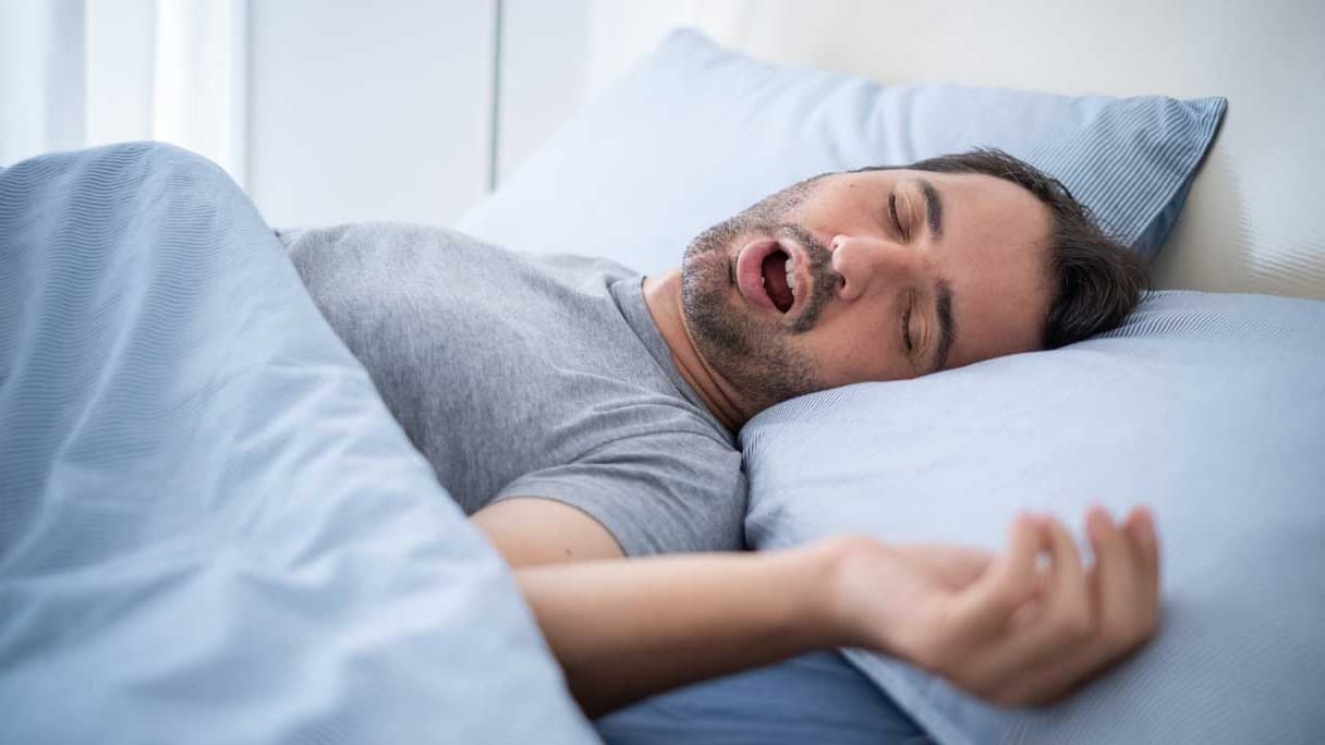 snoring-man-1254x684.jpeg